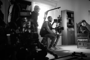 Zdjęcie do artykułu: Jak powstaje film od scenariusza do premiery?